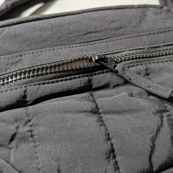 BAGSMART Black Nylon Quilted Bag - Picture 6 of 10